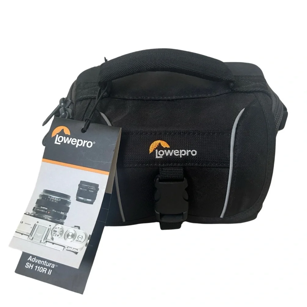 Lowepro Camera Case NWT Carrying Bag Adventura SH 110R II Black and Gray